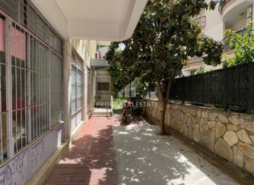 Two bedroom apartment, 75m², renovated, 250m from the sea in an inexpensive house in the center of Oba, Alanya ID-16541 фото-12