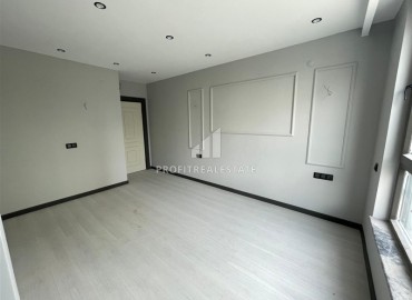 Светлая трехкомнатная квартира в чистовой отделке, встроенной кухней и техникой, без мебели, Муратпаша, Анталья ID-16552 фото-3