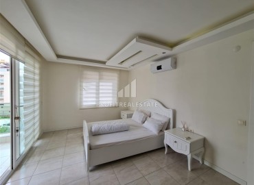 Spacious furnished apartment in light colors, suitable for obtaining a residence permit, Oba, Alanya ID-16672 фото-3