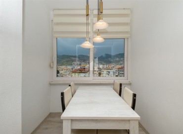 Cozy two bedroom apartment with separate kitchen, 75m², with stunning views in the center of Alanya, in Kale ID-16686 фото-4