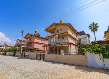 Three-storey furnished villa 4+1, suitable for obtaining Turkish citizenship, Konakli, Alanya ID-16705 фото-20