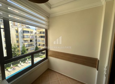 Inexpensive resale property: furnished apartment 1+1, 60m², 250m from the sea in Mahmutlar, Alanya ID-16723 фото-7