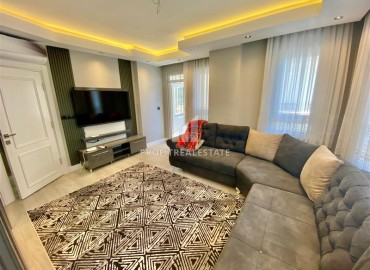 Stylish 2+1 apartment for residence permit with a modern interior and a glass balcony, in the center of Alanya ID-16724 фото-2