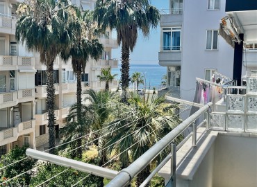 Furnished apartment 2+1, 100m², in a residence with a swimming pool 50m from the sea in Oba, Alanya, with the possibility of a residence permit. ID-16742 фото-9