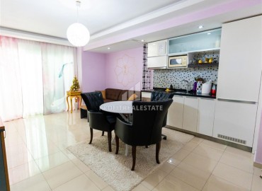 Furnished one bedroom apartment at an attractive price, with a glazed balcony, 300 meters from the sea, Oba, Alanya ID-16753 фото-8