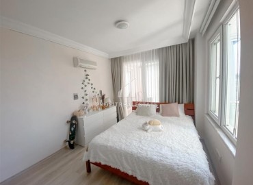 Two bedroom furnished apartment for a residence permit, with an interior in light colors and a glazed balcony, Cikcilli, Alanya 16760 ID-16760 фото-8