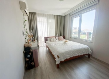 Two bedroom furnished apartment for a residence permit, with an interior in light colors and a glazed balcony, Cikcilli, Alanya 16760 ID-16760 фото-9