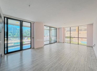 Two bedroom apartment with a large glazed balcony, 115 m², in a premium residence in Mahmutlar ID-16777 фото-3