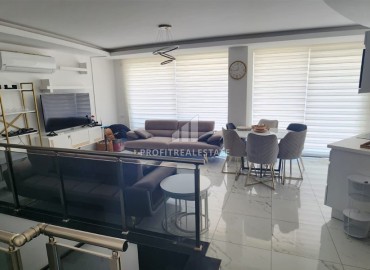 View penthouse 3+2, 185 m², with a modern interior, in a fashionable residential residence 300 m from the sea, Mahmutlar, Alanya ID-16802 фото-3