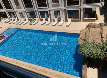 Beautifully furnished three-bedroom apartment, for residence permit, with a glazed balcony, 300 meters from the sea, Oba, Alanya ID-16846 фото-17