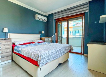 Stylishly furnished apartment for residence permit 2+1, with a glazed balcony, in a residence with facilities, Oba, Alanya ID-16881 фото-9