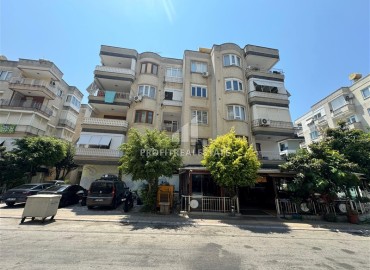 Alanya center: furnished two bedroom apartment with separate kitchen, 85m², in an urban house 200m from the sea ID-16962 фото-1