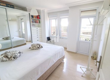 Cozy three bedroom penthouse, 125m², with stunning views in the center of Alanya, in Kale ID-17031 фото-13