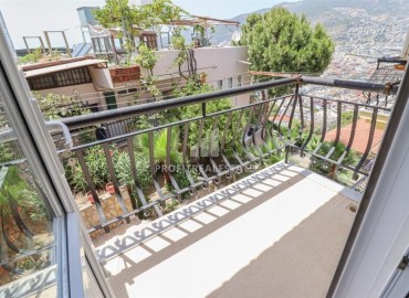 Cozy three bedroom penthouse, 125m², with stunning views in the center of Alanya, in Kale ID-17031 фото-14