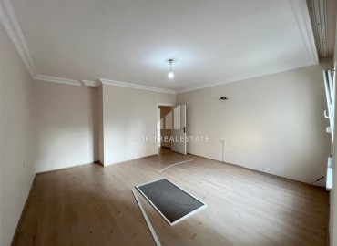 Four bedroom linear apartment, 240m², with citizenship option, in the eastern part of Mahmutlar, Alanya ID-17064 фото-15