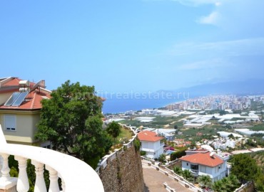 Villa 4+1 in a guarded complex with a beautiful view of the Mediterranean Sea and the Toros Mountains ID-1328 фото-1}}