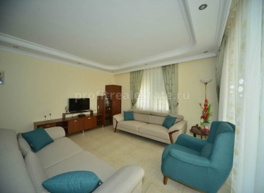 Апартаменты с двумя спальными и новой мебелью в жилом комплексе от известного застройщика в Махмутларе на высоком этаже ID-1332 фото-3