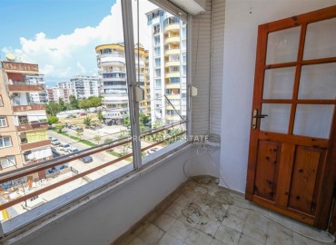 Трехкомнатная квартира с отдельной кухней, 90м², в бюджетном доме в 250 метрах от моря в Махмутларе, Алания ID-17215 фото-17