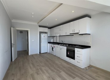 Четырехкомнатная квартира с отдельной кухней, 160м², в комплексе с бассейном в 250 метрах от моря в Махмутларе, Алания ID-17674 фото-2