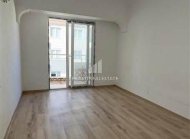 Четырехкомнатная квартира с отдельной кухней, 160м², в комплексе с бассейном в 250 метрах от моря в Махмутларе, Алания ID-17674 фото-8