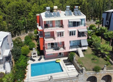 Дуплекс с тремя спальнями, 220м², с выходом к бассейну и потрясающими видами в районе Бекташ, Алания ID-17705 фото-2