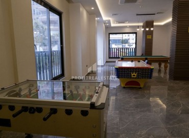 Готовая к проживанию, стильная квартира 1+1, 53м², в элитном комплексе у моря в Махмутларе, Алания ID-17718 фото-17