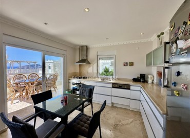 Меблированные трехкомнатные апартаменты, 100м², в элитном комплексе с панорамными видами в Джикджилли, Алания под ВНЖ ID-17719 фото-7