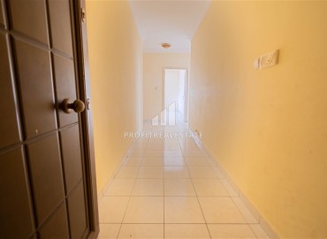 Бюджетная квартира с тремя спальнями, 135м², в уютном комплексе с бассейном, у моря в Махмутларе, Аланья ID-17729 фото-7