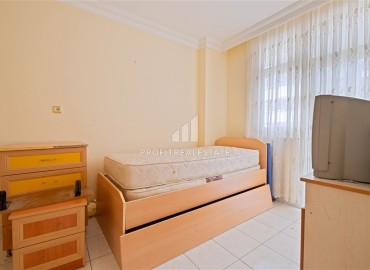 Бюджетная квартира с тремя спальнями, 135м², в уютном комплексе с бассейном, у моря в Махмутларе, Аланья ID-17729 фото-9