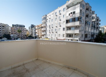 Бюджетная квартира с тремя спальнями, 135м², в уютном комплексе с бассейном, у моря в Махмутларе, Аланья ID-17729 фото-20