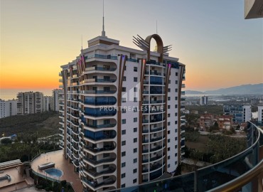 Меблированная двухкомнатная квартира, 55м², с видом на море в элитном комплексе Махмулара, Алания ID-17742 фото-9