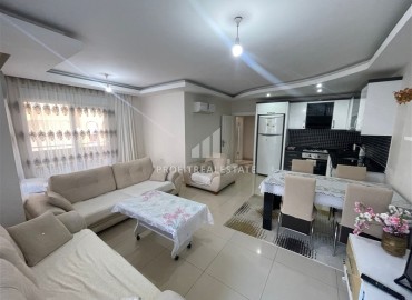 Большая меблированная квартира с одной спальней, 75м², в комплексе с бассейном в 300 метрах от моря в Махмутларе, Алания ID-17753 фото-2