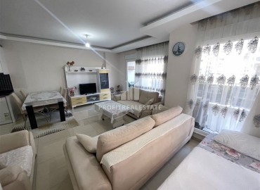 Большая меблированная квартира с одной спальней, 75м², в комплексе с бассейном в 300 метрах от моря в Махмутларе, Алания ID-17753 фото-3