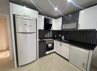 Большая меблированная квартира с одной спальней, 75м², в комплексе с бассейном в 300 метрах от моря в Махмутларе, Алания ID-17753 фото-6