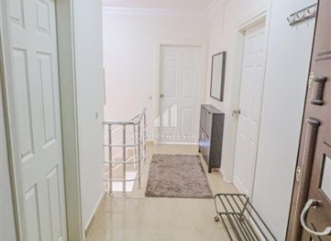 Меблированный четырехкомнатный садовый дуплекс, 150м² в 300м от моря в районе Алании Конаклы под ВНЖ ID-17856 фото-2