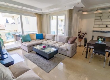 Меблированный четырехкомнатный садовый дуплекс, 150м² в 300м от моря в районе Алании Конаклы под ВНЖ ID-17856 фото-3