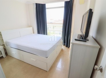 Меблированный четырехкомнатный садовый дуплекс, 150м² в 300м от моря в районе Алании Конаклы под ВНЖ ID-17856 фото-8