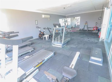 Меблированный четырехкомнатный садовый дуплекс, 150м² в 300м от моря в районе Алании Конаклы под ВНЖ ID-17856 фото-20