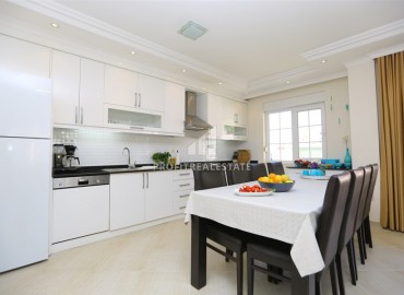 Стильный дуплекс 4+1, 220м², с видом на горы и крепость Алании, в уютной резиденции с бассейном под ВНЖ ID-17861 фото-5