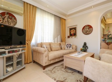 Видовой меблированный пентхаус 3+2, 170м², в комплексе с бассейном в центре Алании, в 800м от моря под ВНЖ ID-17863 фото-2