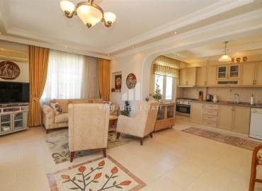 Видовой меблированный пентхаус 3+2, 170м², в комплексе с бассейном в центре Алании, в 800м от моря под ВНЖ ID-17863 фото-3