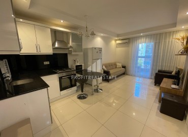 Меблированные двухкомнатные апартаменты в 100 метрах от моря, Аланья, центр, 55 м2 ID-15442 фото-5