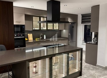 Линейная четырехкомнатная квартира, 145м², с дизайнерским интерьером в элитном комплексе в Джикджилли, Алания ID-17972 фото-7