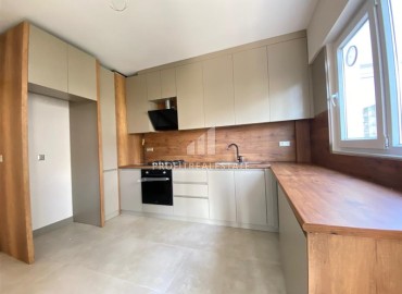 Газифицированные апартаменты после капитального ремонта, 3+1, 100м², с отдельной кухней в Анталии, район Коньяалты, Лиман ID-17999 фото-2