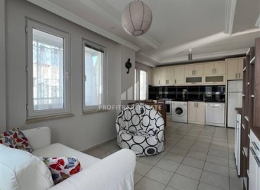 Меблированная двухкомнатная квартира, 45м², в центре Алании в комплексе с бассейном, в 300м от моря ID-18000 фото-2