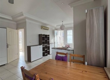 Меблированная двухкомнатная квартира, 45м², в центре Алании в комплексе с бассейном, в 300м от моря ID-18000 фото-9
