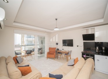 Видовы апартаменты с одной спальней, 55м², в комплексе с бассейном, в 50м от моря в Кестеле, Алания ID-18043 фото-3