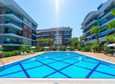 Элегантные апартаменты с тремя спальнями, 155м², с видом на горы, в комфортабельном комплексе в районе Оба, Алания ID-18051 фото-1