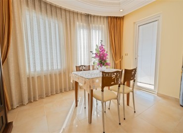 Трехкомнатная меблированная квартира, 110м², в самом центре Алании, у пляжа Клеопатры, под ВНЖ ID-18069 фото-4