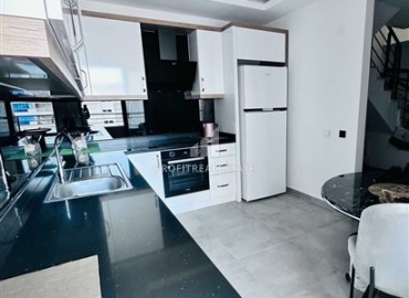 Уютный меблированный дуплекс с двумя спальнями, 120м², в комплексе премиум класса в Махмутларе, Алания ID-18148 фото-5